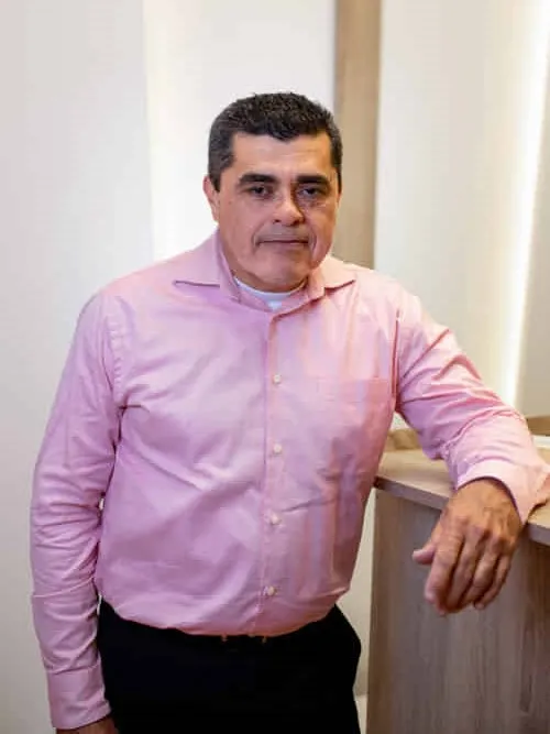 Eduardo Gentile, diácono de la Iglesia Bautista Reformada de Valencia